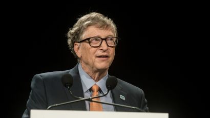 Bill Gates alerta que o retorno ao normal não deve vir antes de 2022